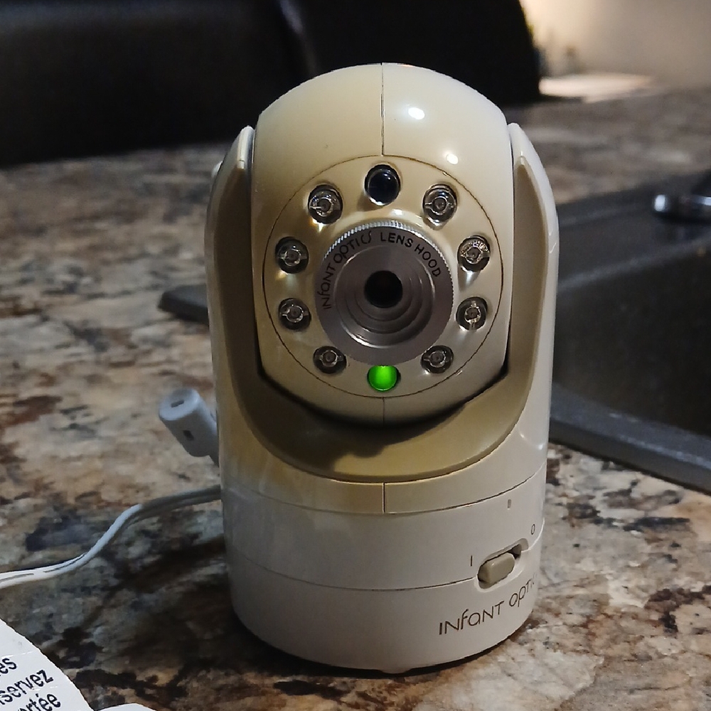 Infant Optics Baby Monitor